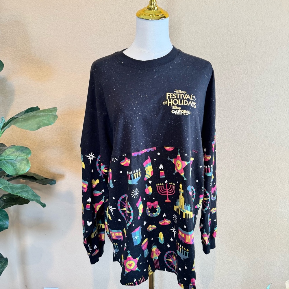 Disney Spirit Jersey CA Adventure Festival Of The Holidays 2022 Sz M Sweatshirt